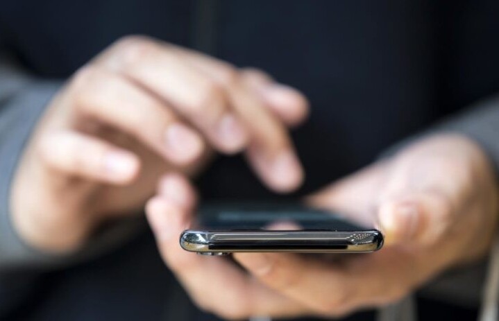 Το ΦΕΚ για τις ποινές στα σχολεία «κλείδωσε» την απόφαση για κινητά