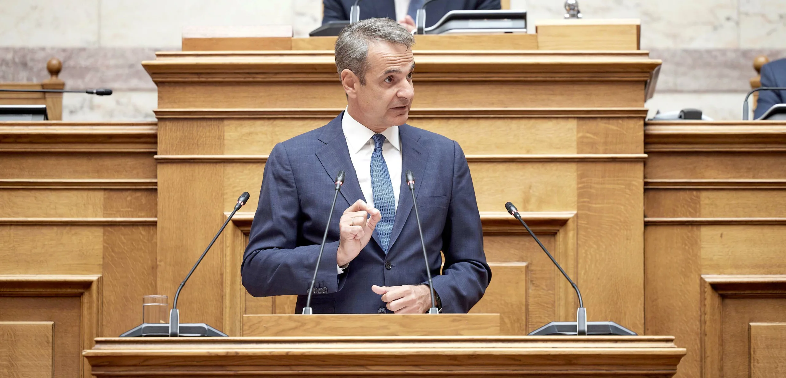 Δειλά χαμόγελα για τη δημοσκοπική ανάκαμψη της Ν.Δ.