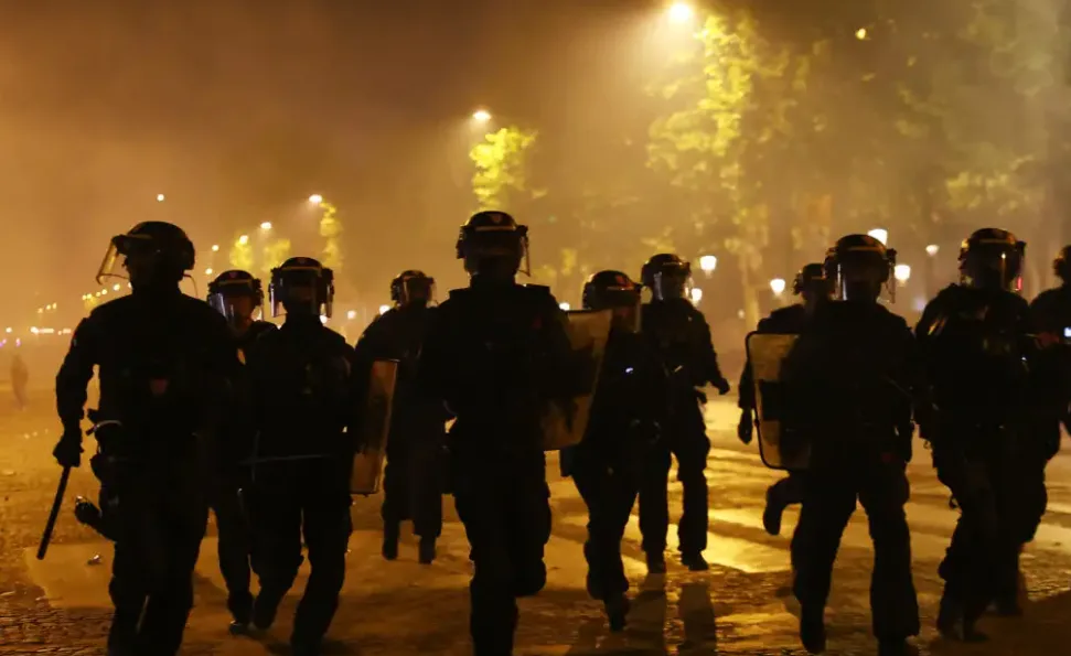 Νεκρός 17χρονος στη Γαλλία, μαχαιρώθηκε κατά τη διάρκεια των πανηγυρισμών της Παρί