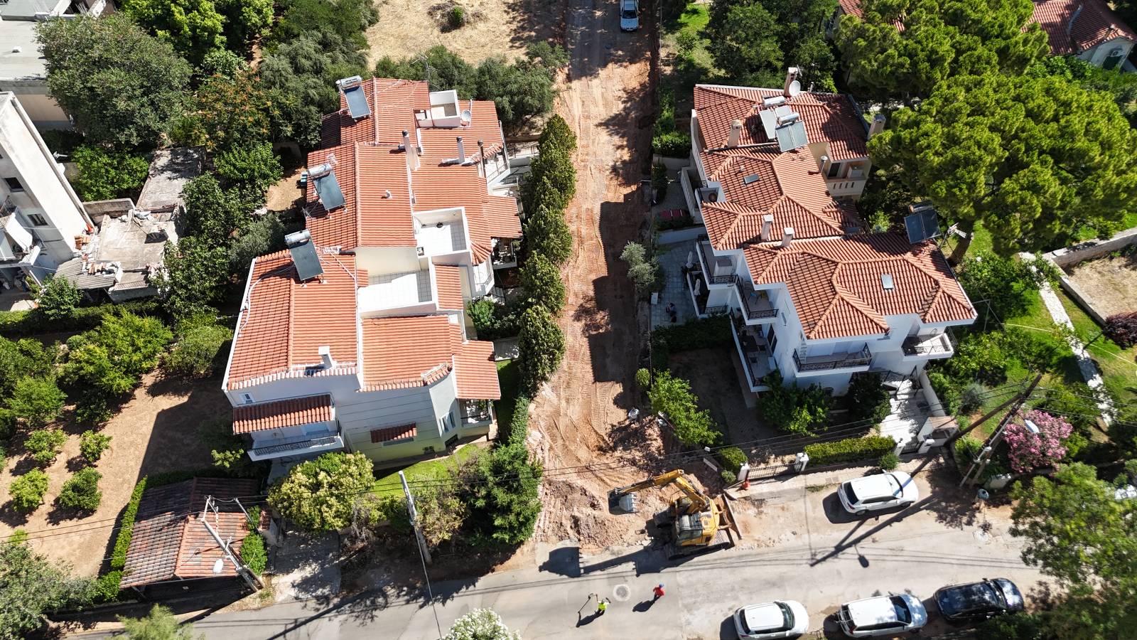 οδός μόστρου με σπίτια και έργα στον Σωρό